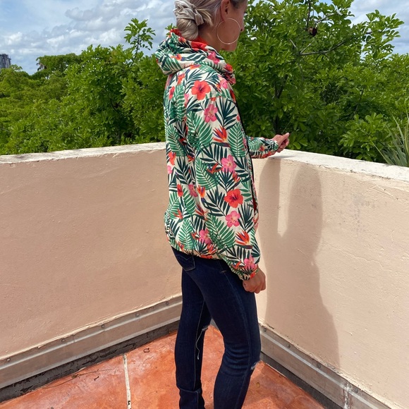 Jacket - Picture 6 of 6